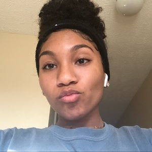 Meet your Posher, Isabella